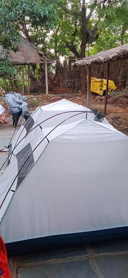 Drunken Monkey Camping Site Hotel Hampi Esterno foto